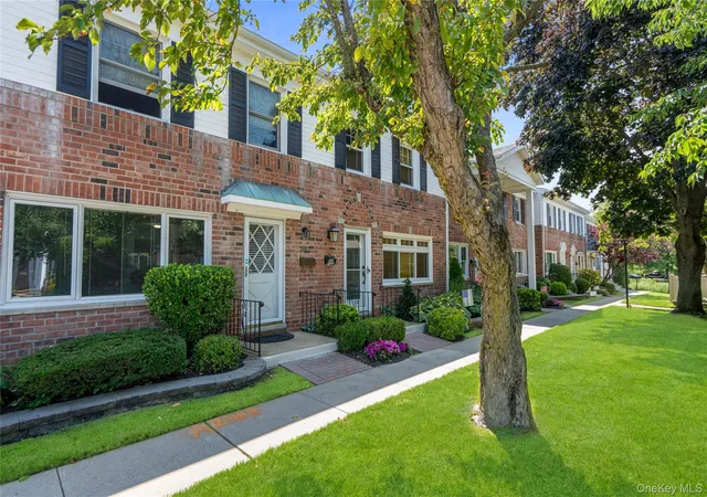 Photo 1 of Sale Pending at 3000 Stevens St #32, Hempstead, NY 11572 | MLS# 1032272 | Listing updated on 2026-08-27