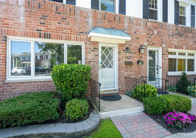 Photo 2 of Sale Pending at 3000 Stevens St #32, Hempstead, NY 11572 | MLS# 1032272 | Listing updated on 2026-08-27