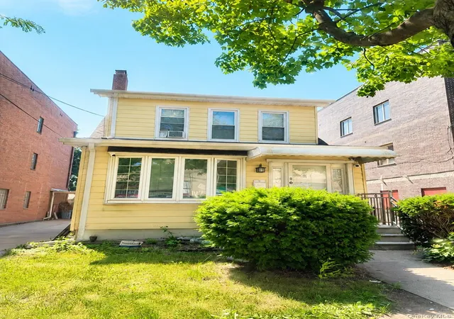 Photo 1 of Single family home for sale at 4122 163rd Street, New York, NY 11358 | MLS# 1032273 | Listing updated on 2026-09-01
