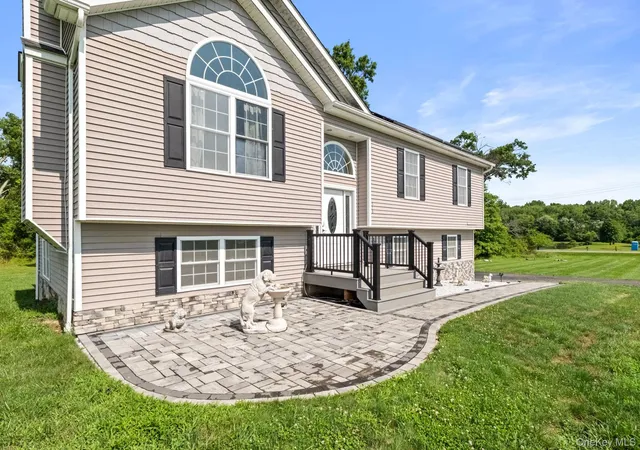 Photo 3 of Sale Pending at 573 Dubois Rd, Shawangunk, NY 12589 | MLS# 1032276 | Listing updated on 2026-09-22