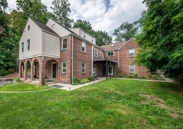 Photo 2 of Single family home for sale at 6 Truman Ave, Yonkers, NY 10703 | MLS# 1032285 | Listing updated on 2026-08-01