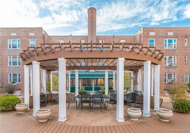 Photo 18 of Condo for sale at 2 Overlook Rd #1B6, White Plains, NY 10605 | MLS# 1032289 | Listing updated on 2026-08-29