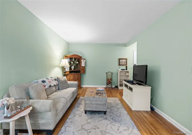 Photo 4 of House for sale at 2 Overlook Rd #1B6, White Plains, NY 10605 | MLS# 1032289 | Listing updated on 2026-08-29