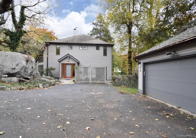 Photo 3 of Single family home for sale at 42 Ravensdale Rd, Greenburgh, NY 10706 | MLS# 1032297 | Listing updated on 2026-09-08