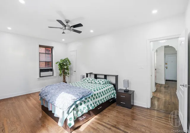 Listing Photo 5 - Condo for sale in building located at 3545 81St St, New York, NY 11372 - Unit #B5