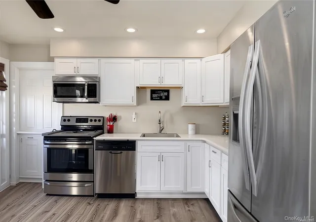 Photo 2 of Single family home for sale at 117 Main Ave, Brookhaven, NY 11950 | MLS# 1032310 | Listing updated on 2026-07-31
