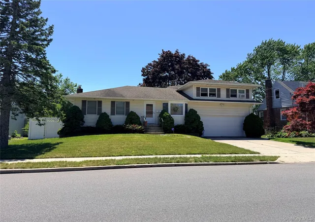 2nd image of 381 N Monroe Ave, Babylon, NY 11757 | MLS# 1032316