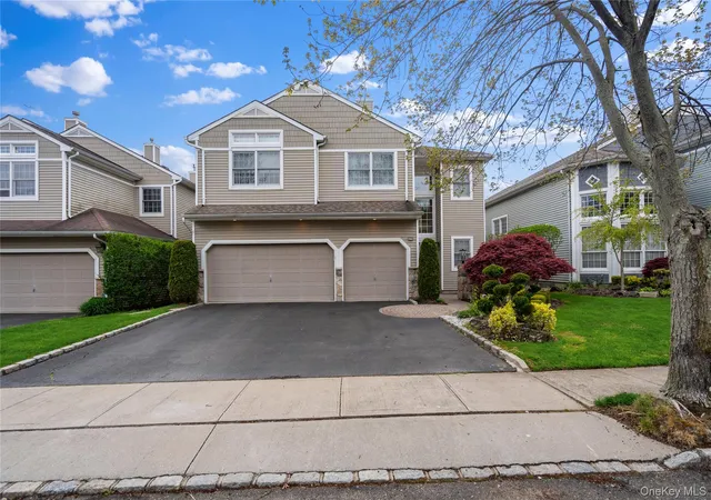 Photo 2 of Sale Pending at 179 Sagamore Dr, Oyster Bay, NY 11803 | MLS# 1032328 | Listing updated on 2026-08-14