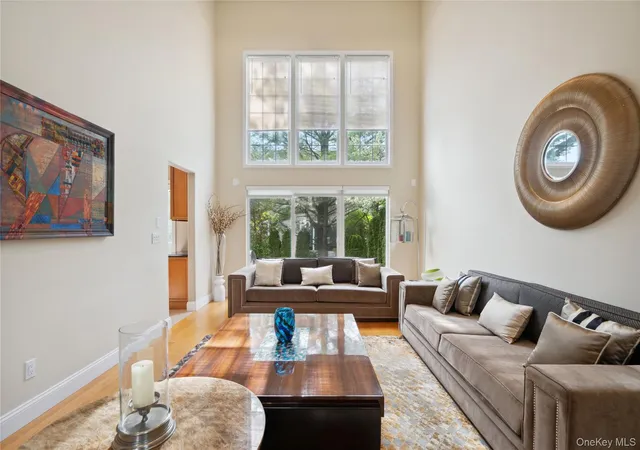 Photo 4 of Sale Pending at 179 Sagamore Dr, Oyster Bay, NY 11803 | MLS# 1032328 | Listing updated on 2026-08-14