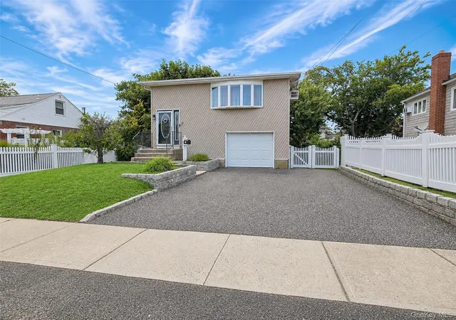 1st image of 11 Farragut Ave, Babylon, NY 11757 | MLS# 1032337