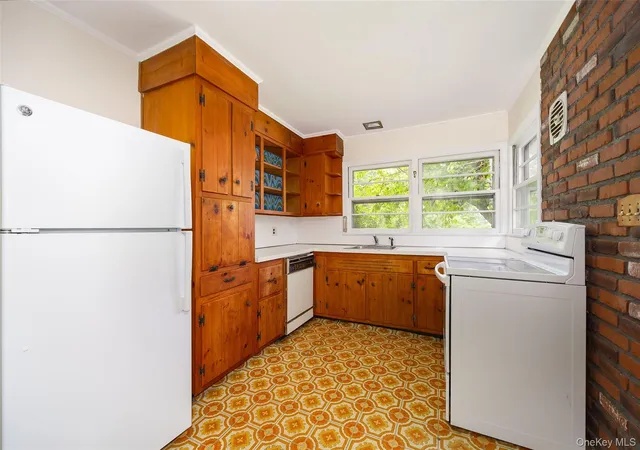 Photo 4 of Single family home for sale at 18 Flower Hl Rd, Poughkeepsie (town), NY 12603 | MLS# 1032431 | Listing updated on 2026-08-09