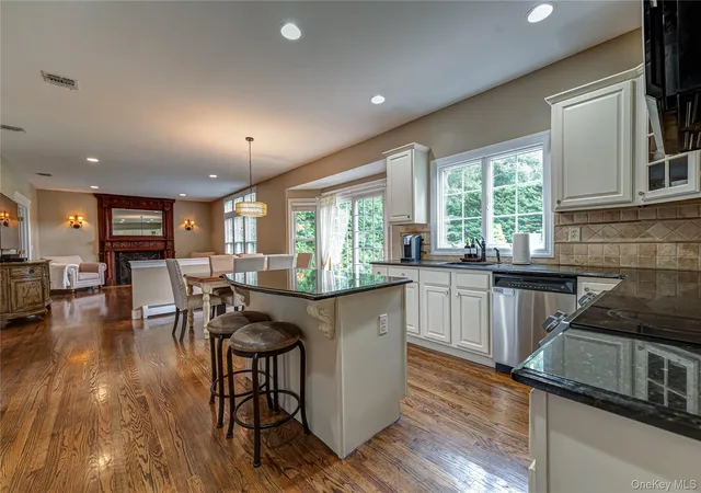 3rd image of 61 Hillside Ave, Smithtown, NY 11780 | MLS# 1032455