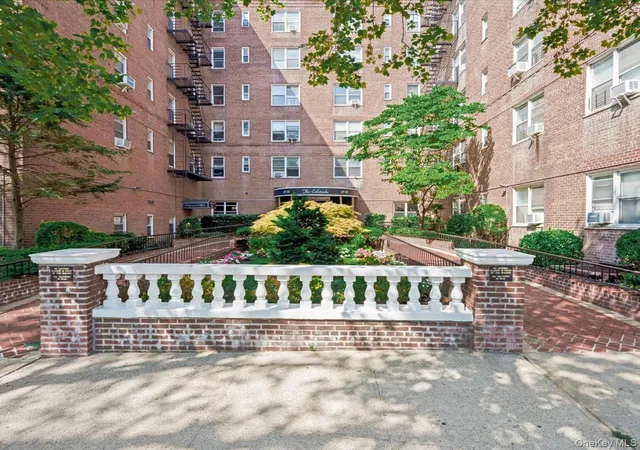 Photo 2 of Sale Pending at 67-12 Yellowstone Blvd #f6, New York, NY 11375 | MLS# 1032475 | Listing updated on 2026-09-15