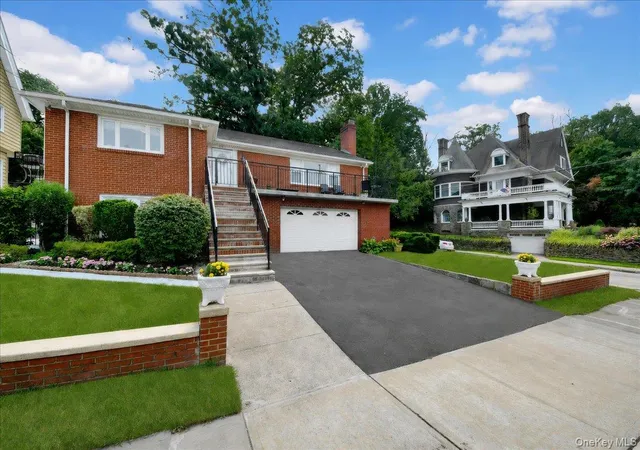 2nd image of 238 Van Cortlandt Park Ave, Yonkers, NY 10705 | MLS# 1032485