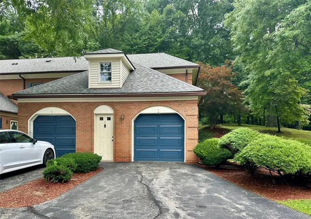 1st image of 2 Westbrook Rd, Newburgh (town), NY 12550 | MLS# 1032493