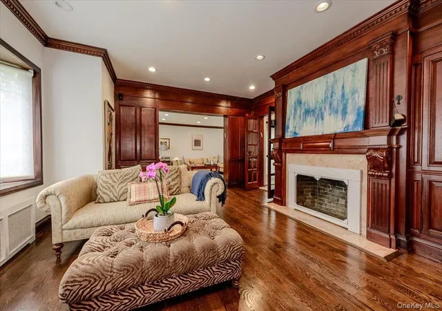Photo 3 of Single family home for sale at 119 Pine St, Hempstead, NY 11598 | MLS# 1032495 | Listing updated on 2026-08-26