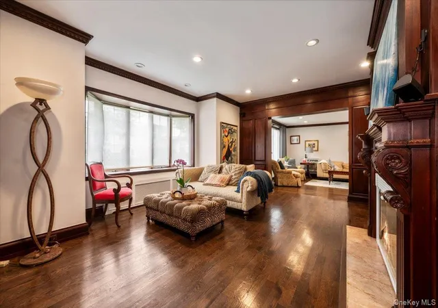 Photo 4 of Single family home for sale at 119 Pine St, Hempstead, NY 11598 | MLS# 1032495 | Listing updated on 2026-08-26
