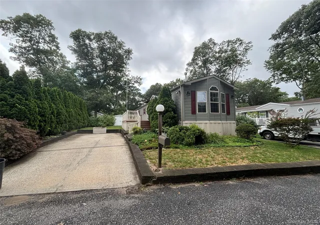 Photo 3 of Single family home for sale at 1661 Old Country Rd #84, Riverhead, NY 11901 | MLS# 1032525 | Listing updated on 2026-08-07