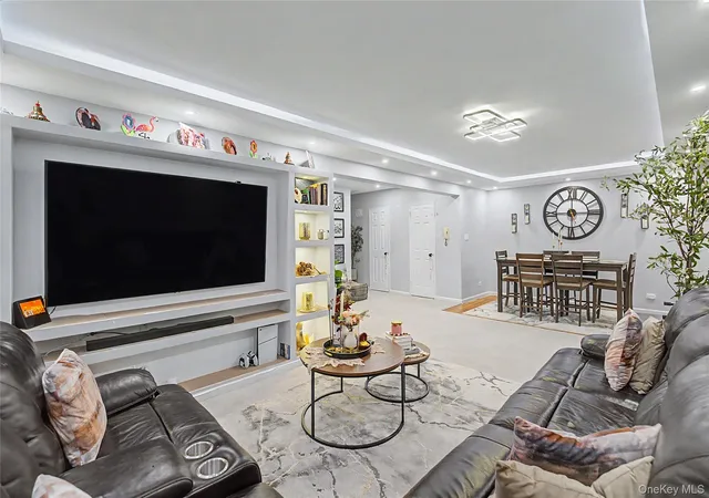Photo 2 of Condo for sale at 226 26 Union Turnpike #2R, New York, NY 11364 | MLS# 1032528 | Listing updated on 2026-08-09