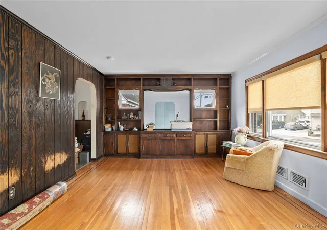 Photo 4 of Single family home for sale at 2975 Oceanside Rd, Hempstead, NY 11572 | MLS# 1032534 | Listing updated on 2026-07-31