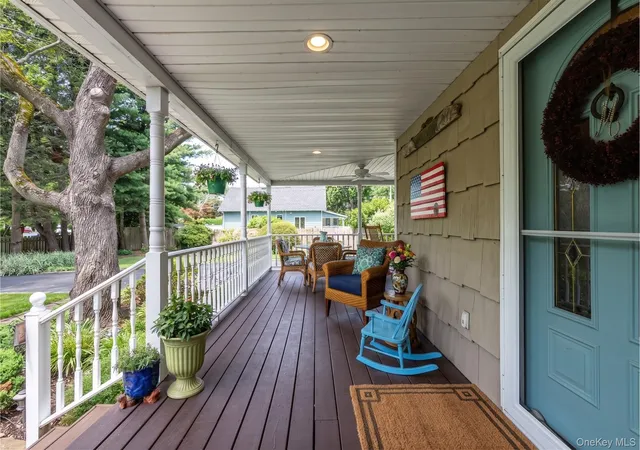 Photo 3 of Sale Pending at 24 Luther Pl, Huntington, NY 11746 | MLS# 1032536 | Listing updated on 2026-09-02