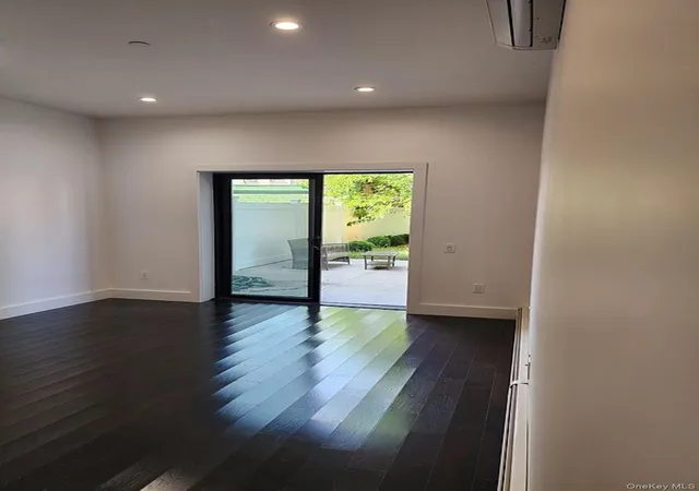 Photo 2 of Condo for sale at 1440 31st Avenue #1R, New York, NY 11106 | MLS# 1032546 | Listing updated on 2026-08-08