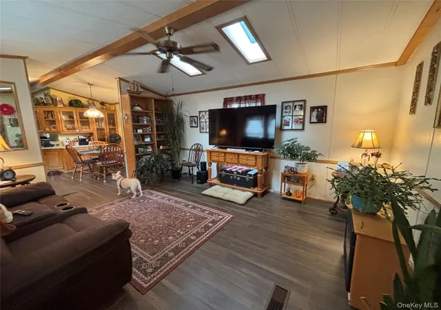 Photo 4 of Sale Pending at 1661 Old Country Rd #189, Riverhead, NY 11901 | MLS# 1032547 | Listing updated on 2026-09-23