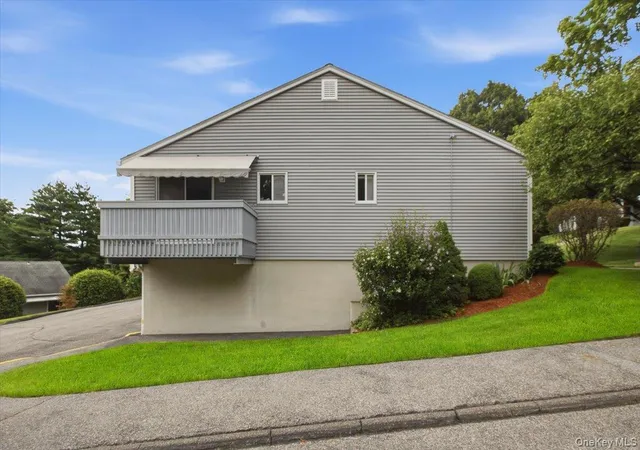 Photo 3 of Sale Pending at 184 Long Hl Dr #A, Yorktown, NY 10598 | MLS# 1032562 | Listing updated on 2026-08-29