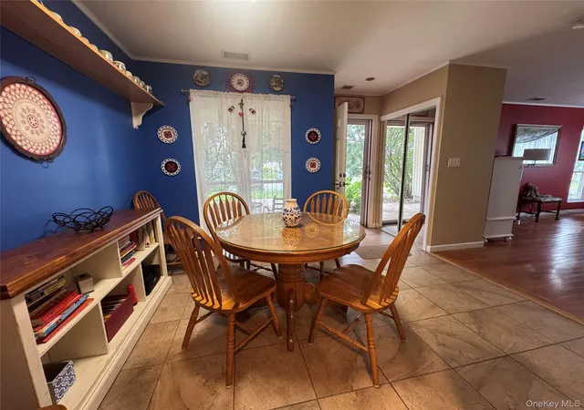 3rd image of 31 Anchor St, Hempstead, NY 11550