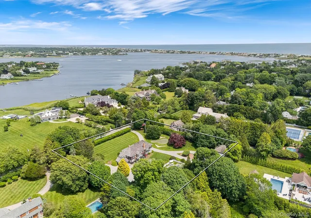 2nd image of 41 Seafield Ln, Southampton, NY 11978 | MLS# 1032578