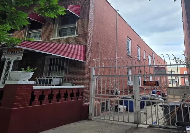 Photo 2 of Single family home for sale at 1268 Croes Ave #multifamily home, New York, NY 10472 | MLS# 1032585 | Listing updated on 2026-09-08