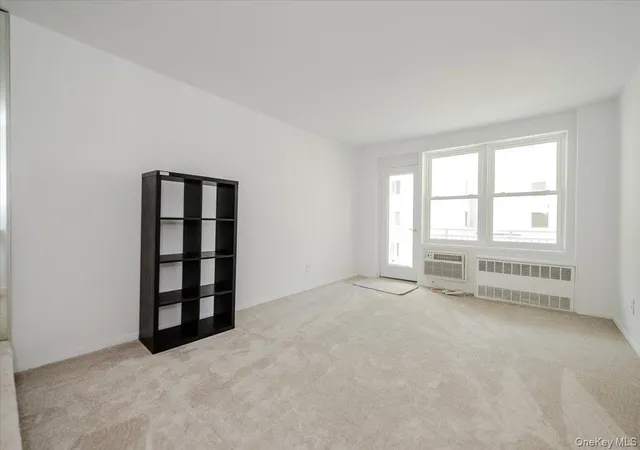 Photo 5 of Sale Pending at 522 Shore Rd #2VV, Long Beach, NY 11561 | MLS# 1032622 | Listing updated on 2026-08-29