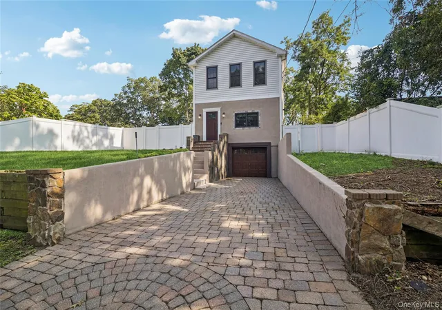 Photo 2 of Sale Pending at 44 Ridgedale Ave, Brookhaven, NY 11738 | MLS# 1032629 | Listing updated on 2026-08-29