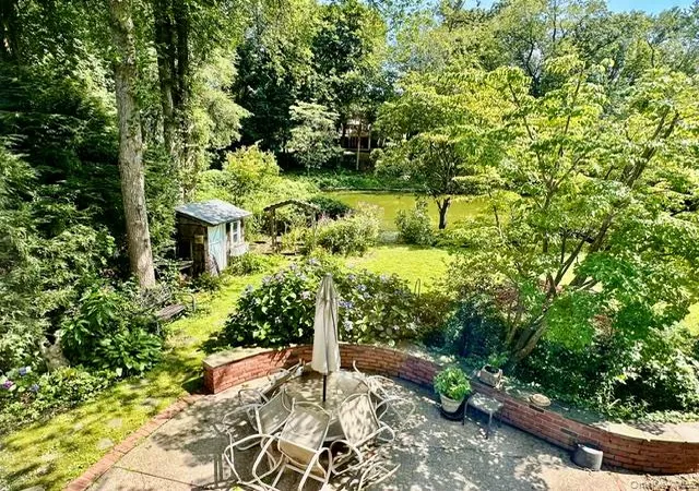 Photo 24 of Sale Pending at 40 Knott Dr, Glen Cove, NY 11542 | MLS# 1032630 | Listing updated on 2026-08-14