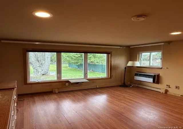 Photo 19 of Single family home for sale at 59 Farmers Ave, Babylon, NY 11757 | MLS# 1032633 | Listing updated on 2026-10-05