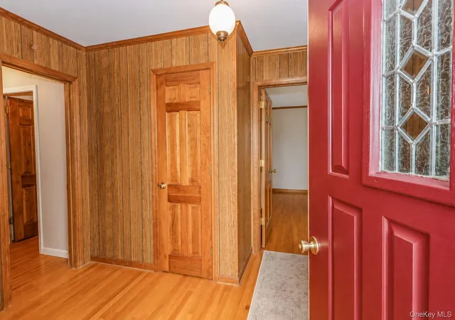 Photo 4 of Single family home for sale at 2 Schrempp Ln, Shawangunk, NY 12566 | MLS# 1032637 | Listing updated on 2026-09-02