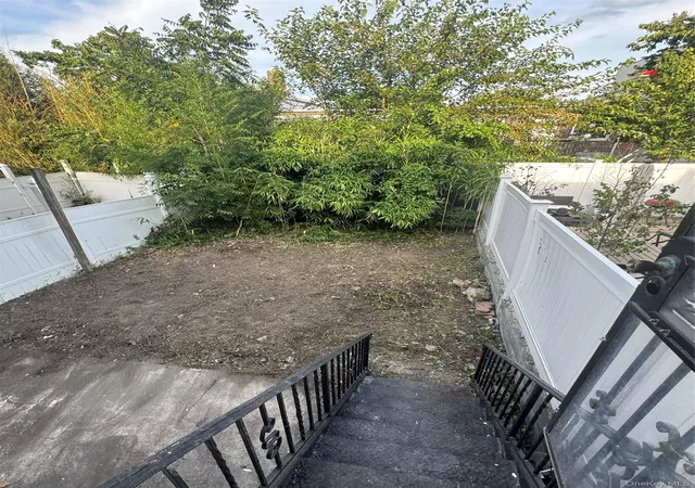 19th image of 2942 Lurting Ave, New York, NY 10469 | MLS# 1032653
