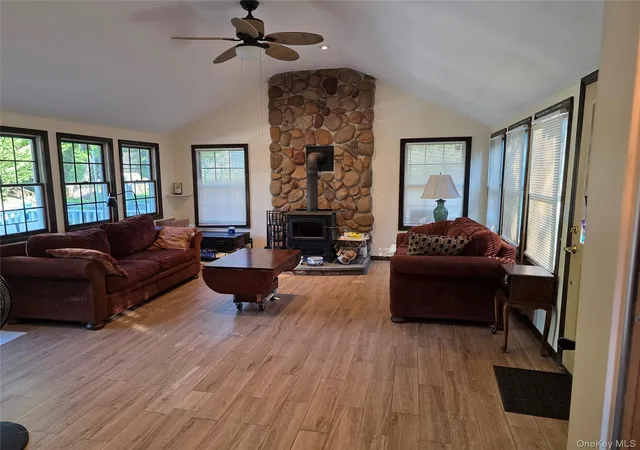 Photo 3 of Single family home for sale at 51 Aloma Rd, Brookhaven, NY 11778 | MLS# 1032667 | Listing updated on 2026-09-13