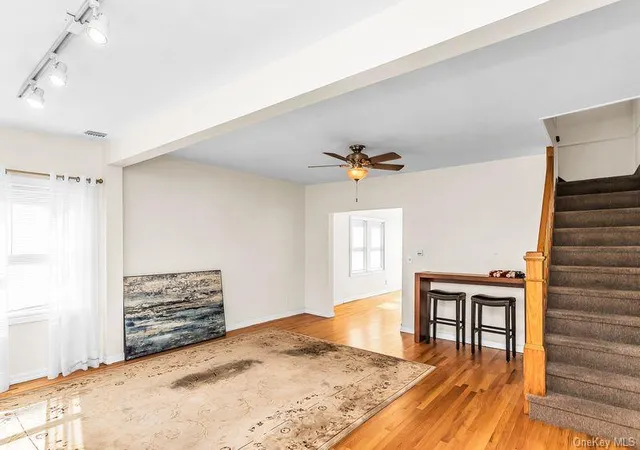 Photo 3 of Single family home for sale at 548 E Broadway, Long Beach, NY 11561 | MLS# 1032691 | Listing updated on 2026-09-06
