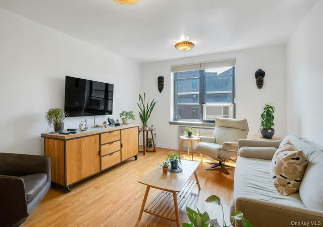 Photo 3 of Condo for sale at 445 W 240th Street #6A, New York, NY 10463 | MLS# 1032701 | Listing updated on 2026-08-09