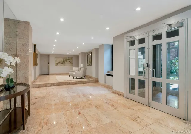 Listing Photo 5 - Condo for sale in Fieldston Plaza Condominium located at 445 W 240Th St, New York, NY 10463 - Unit #6A