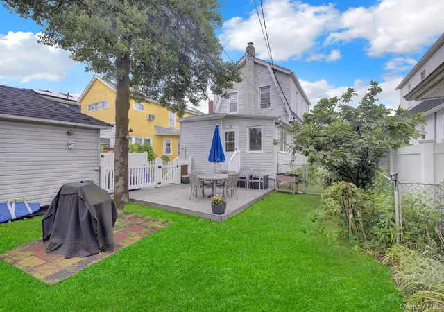 Photo 25 of Single family home for sale at 342 E Walnut St, Long Beach, NY 11561 | MLS# 1032710 | Listing updated on 2026-08-19