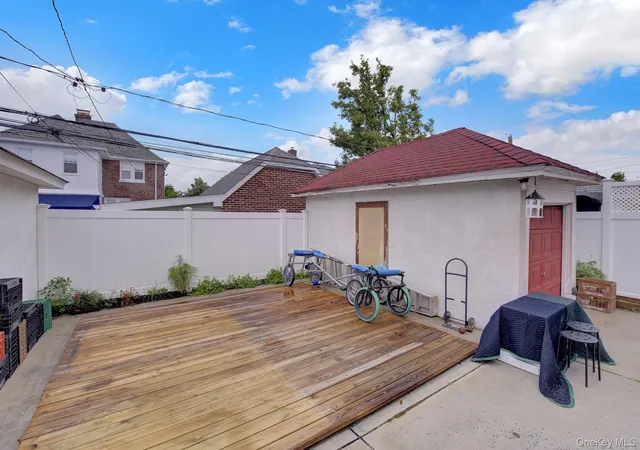 Photo 24 of Single family home for sale at 339 W Fulton St, Long Beach, NY 11561 | MLS# 1032716 | Listing updated on 2026-08-30