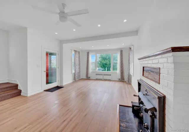 Photo 4 of Single family home for sale at 339 W Fulton St, Long Beach, NY 11561 | MLS# 1032716 | Listing updated on 2026-09-20