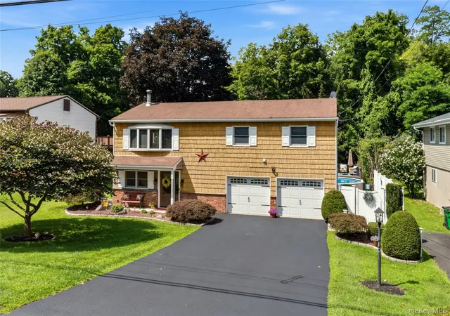 Photo 2 of Single family home for sale at 355 Sprout Brk Rd, Philipstown, NY 10524 | MLS# 1032743 | Listing updated on 2026-08-23