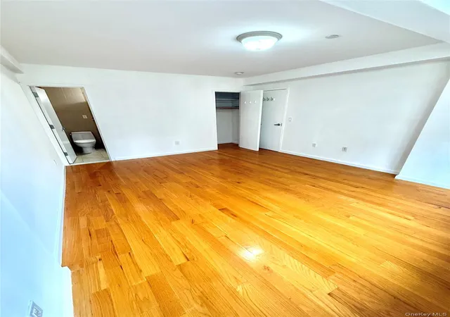 Photo 1 of Condo for sale at 14075 Ash Ave #5H, New York, NY 11355 | MLS# 1032762 | Listing updated on 2026-10-07