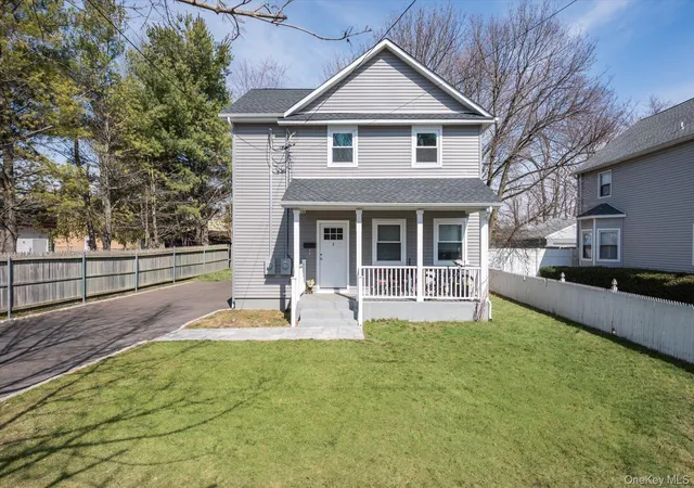 Photo 2 of Single family home for sale at 8 E 14th Street, Huntington, NY 11746 | MLS# 1032766 | Listing updated on 2026-07-31