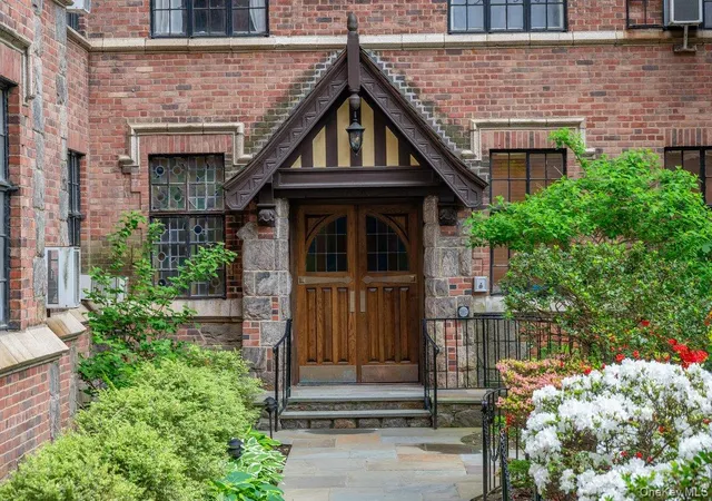 Photo 2 of Condo for sale at 2 Westchester Ave #3K, White Plains, NY 10601 | MLS# 1032776 | Listing updated on 2026-09-05