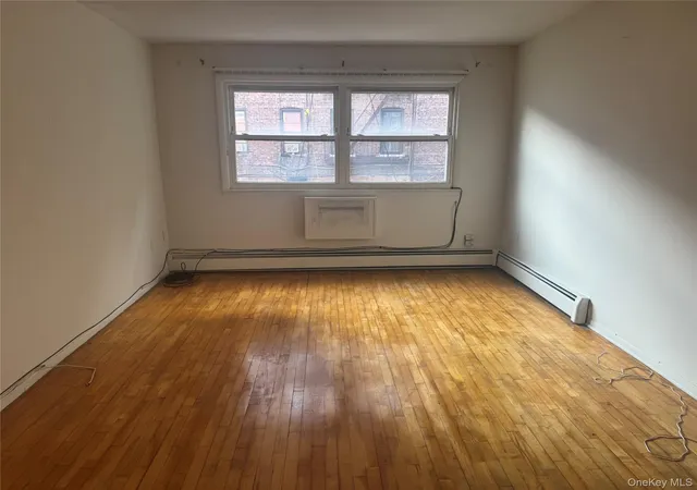 Listing Photo 5 - Condo for sale in building located at 3637 Olinville Ave, New York, NY 10467