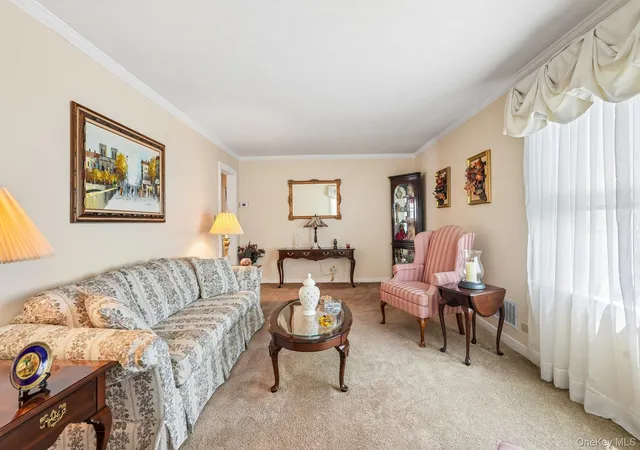 Photo 4 of Sale Pending at 105 Hildreth Pl, Yonkers, NY 10704 | MLS# 1032788 | Listing updated on 2026-09-27